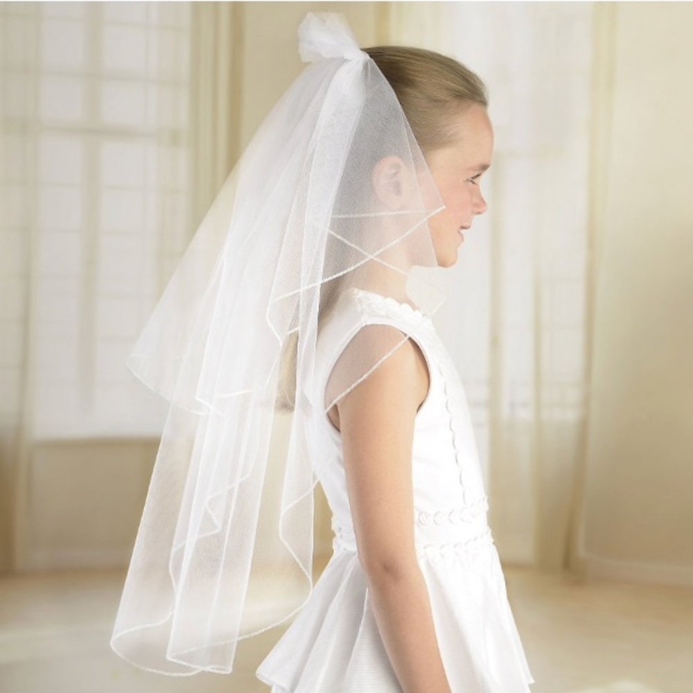 Child's white double layer veil, wedding communion